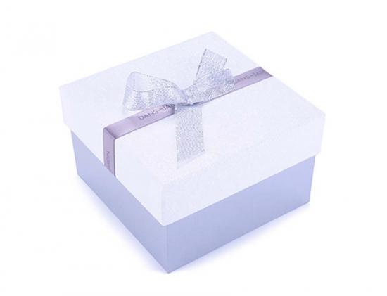 caixa de presente de papel com laço